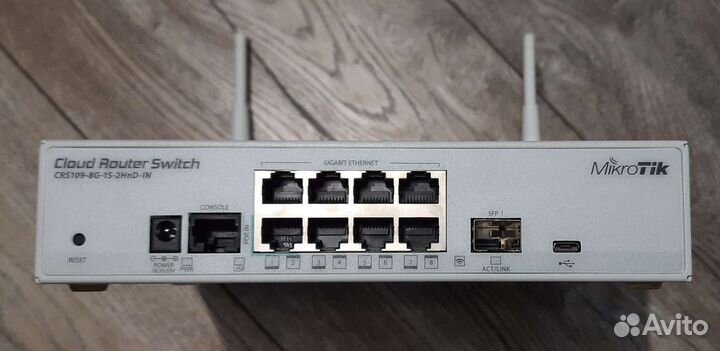 Wifi роутер mikrotik CRS109-8g-1s-2HnD-IN