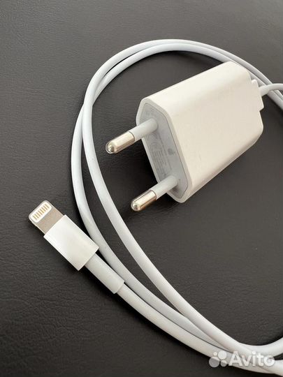 Зарядное устройство Apple