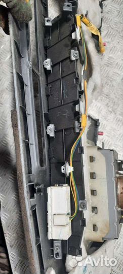 Панель передняя салона (торпедо) Toyota Prius 2 20