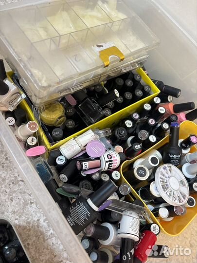 Гель-лаки, лаки для стемпинга,типсы