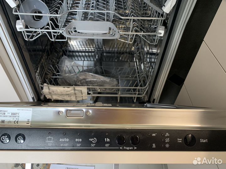Встраиваемая посудомоечная машина Bosh 60 cm