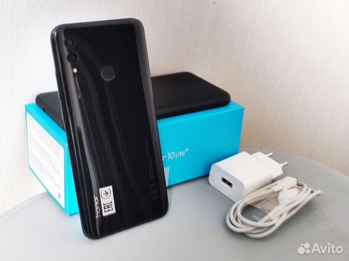 HONOR 10 Lite, 3/64 ГБ