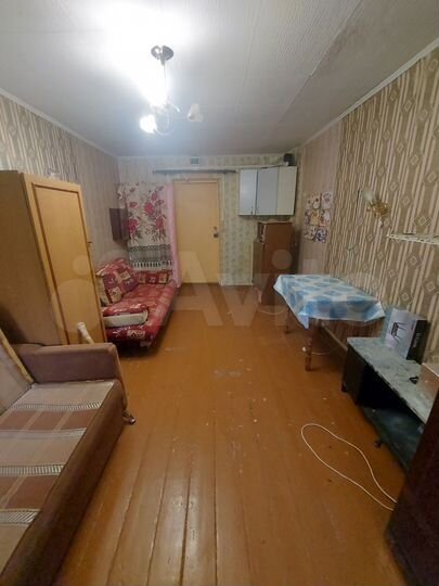 Комната 18 м² в 8-к., 2/5 эт.