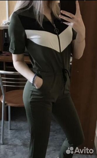 Комбинезон женский