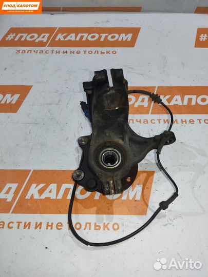 Кулак передний правый Peugeot 208 2012