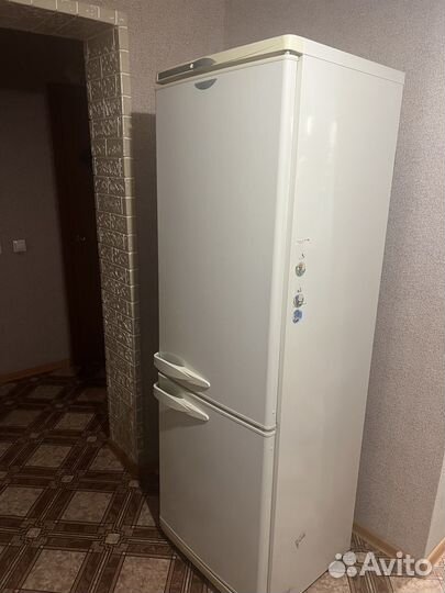 Холодильник stinol