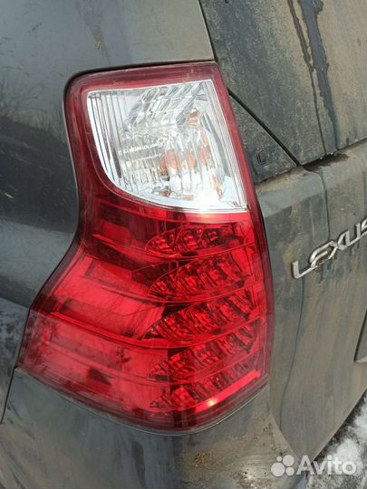 Задний левый фонарь Lexus GX 460