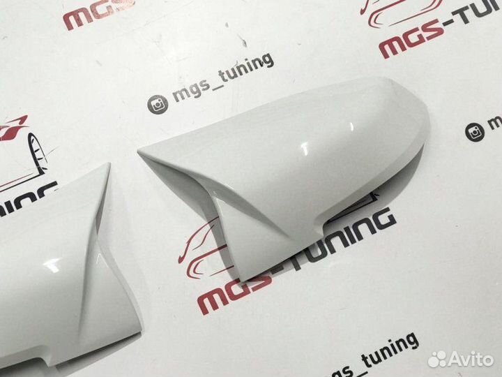 Крышки зеркал М2 на BMW 2 Series F22 белые