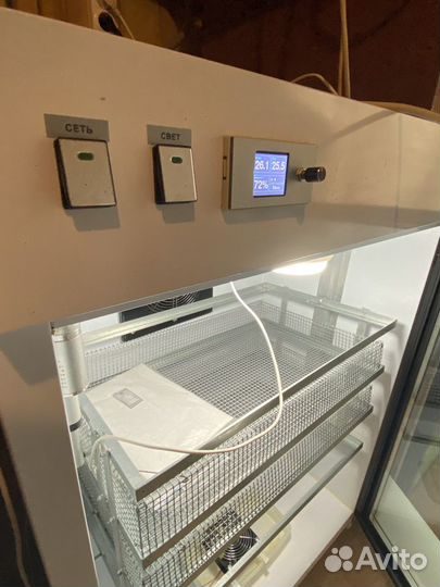 Инкубатор NBF600, вместимость 600 куриных яиц