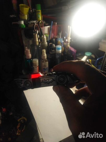 Бэтмобиль велик и машинки