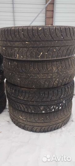 Bridgestone Ice Cruiser 7000 215/60 R17