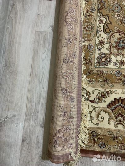 Ковёр шелковый