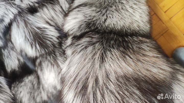 Шуба из чернобурки с капюшоном