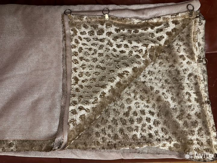 Красивые бархатные шторы блэкаут с кольцами