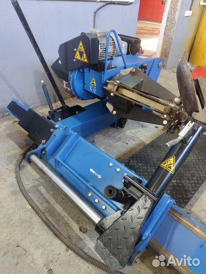 Грузовой шиномонтажный станок Сивик гшс-515В