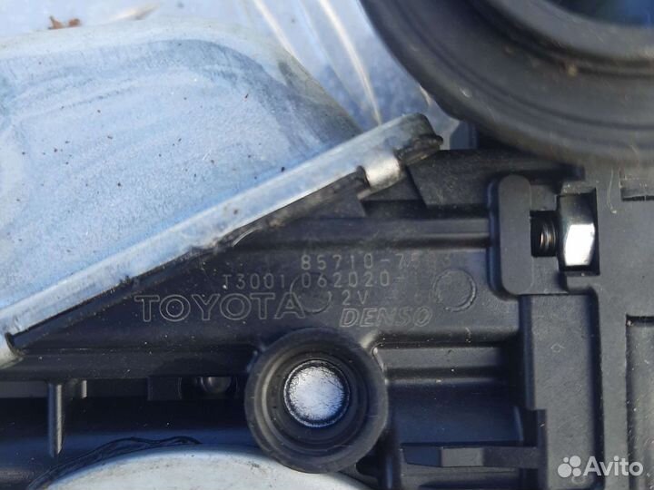 Стеклоподьёмник Тойота Прадо 150 задний левый