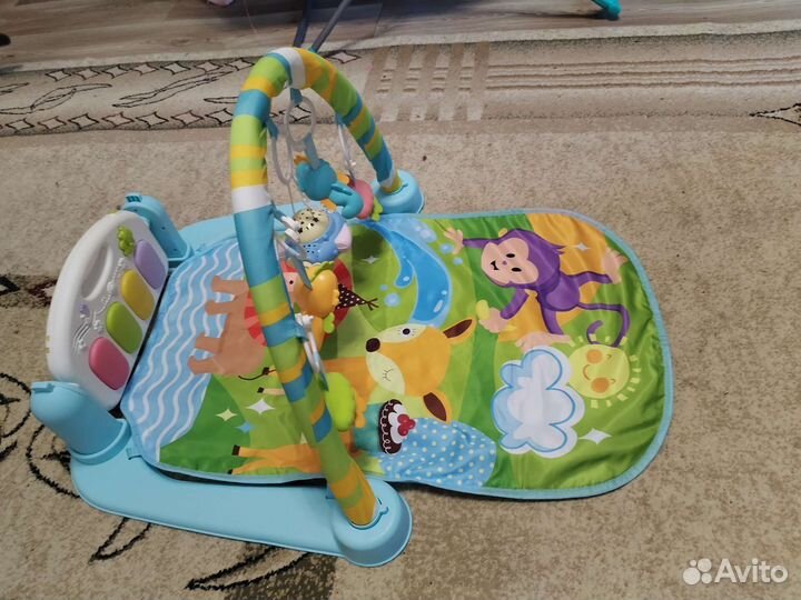 Развивающий коврик с пианино