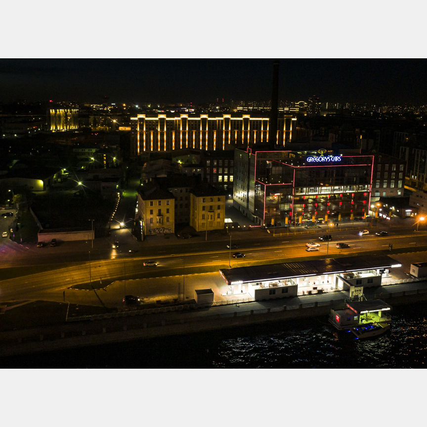 2-к. квартира, 57 м², 12/12 эт.