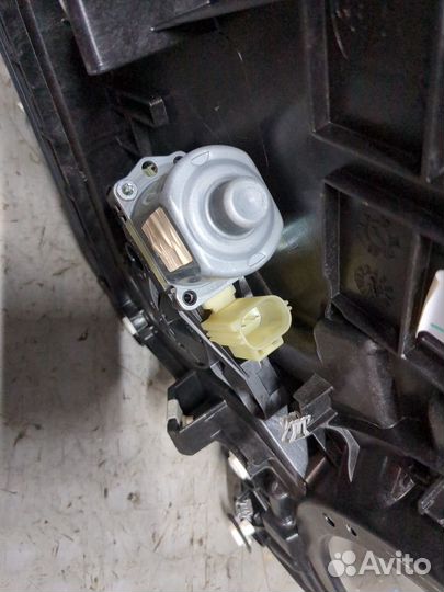 Стеклоподъемник электрический Ford Kuga 2019, 2021