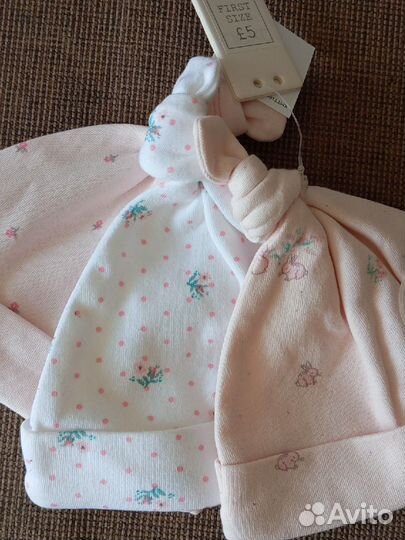 Шапочки Некст на новорожденных