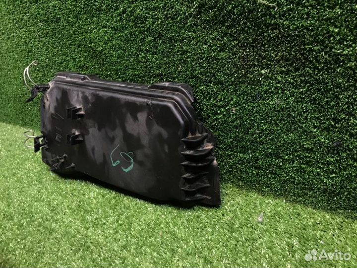 Крышка блока предохранителей Mercedes Glk