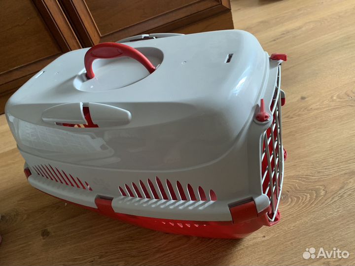 Переноска для кошек пластиковая