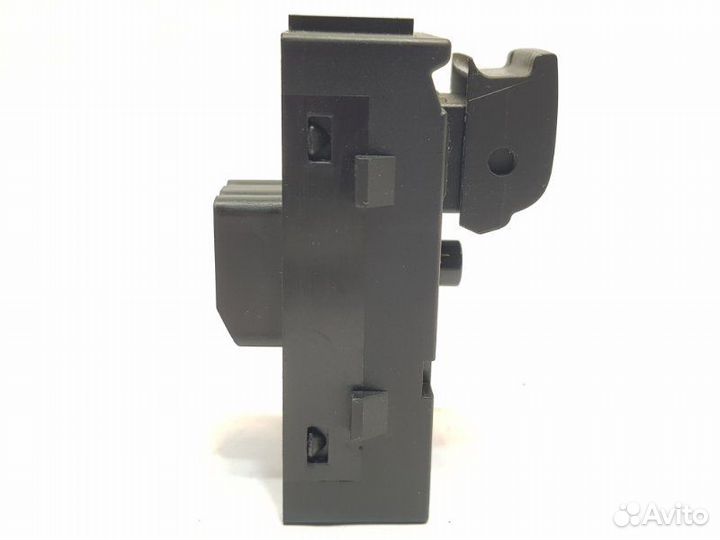 Кнопка стеклоподъемника задняя левая Opel Mokka