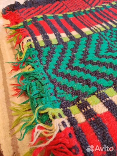 Пледы шерстяные 2 шт