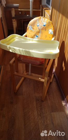 Детский столик для кормления