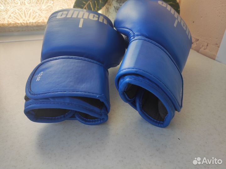 Боксерские перчатки 12 oz clinch