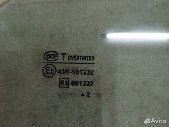 Стекло заднее левое Калина универсал