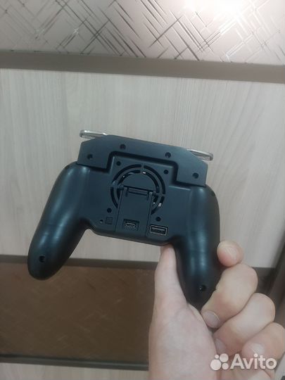 Геймпад для телефона