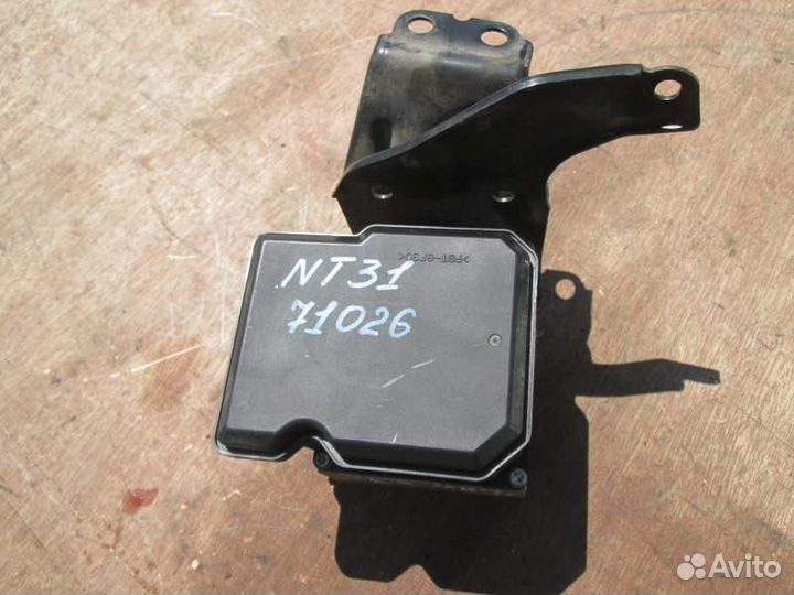 Блок abs Nissan Xtrail NT31 MR20DE 2008/2