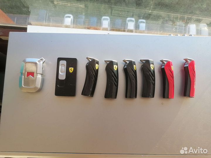 Коллекция зажигалок Мальборо