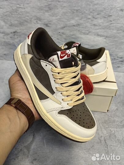 Air Jordan 1 Low Travis Scott Reverse Mocha
