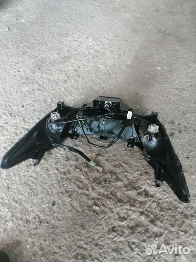 Yamaha majesty 400 задний фонарь