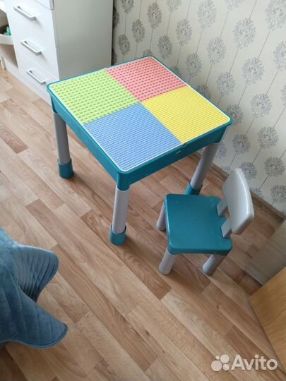 Детский столик и стульчик