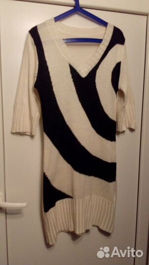 Платье вязаное