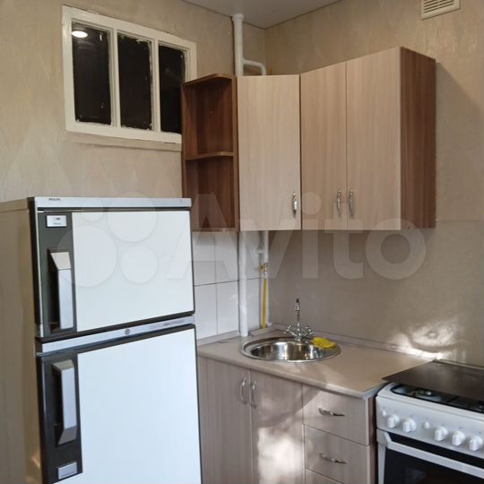 2-к. квартира, 43 м², 3/5 эт.