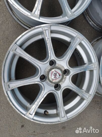 NZ R14 4x98 Et35