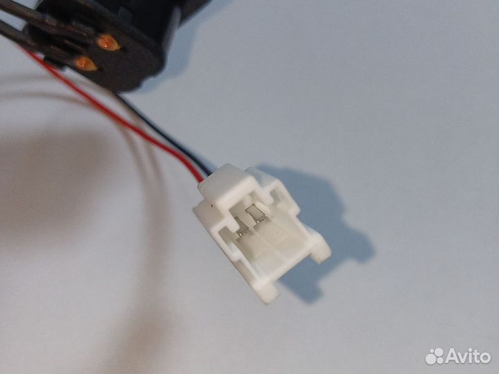 Кнопка багажника Hyundai Elantra