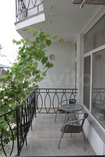 2-к. квартира, 70 м², 1/2 эт.