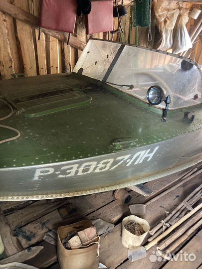 Лодка с мотором