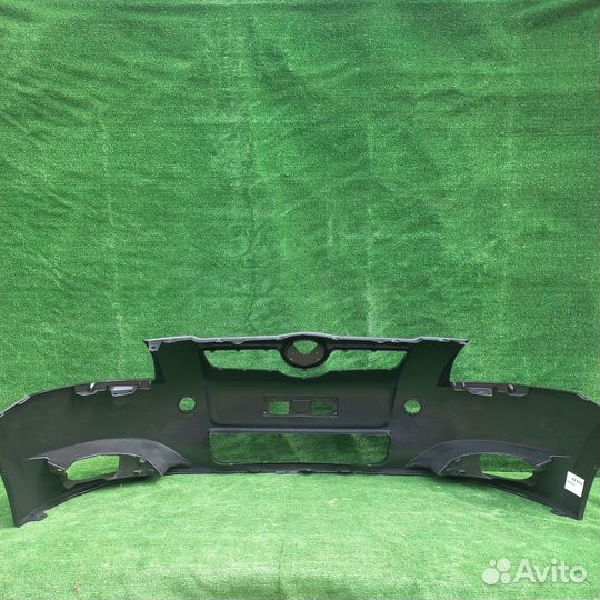 Бампер передний toyota auris 1