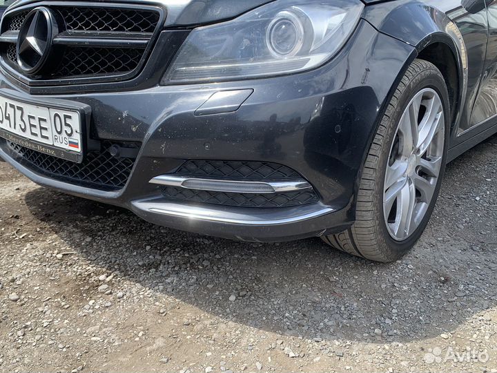 Бампер передний мерседес 204