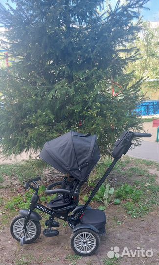 Детский велосипед трехколесный с ручкой