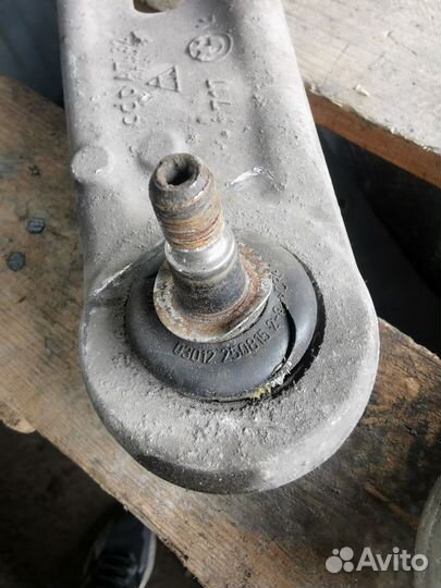 Рычаг передний левый BMW E46 E85