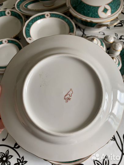 Столовый сервиз новый