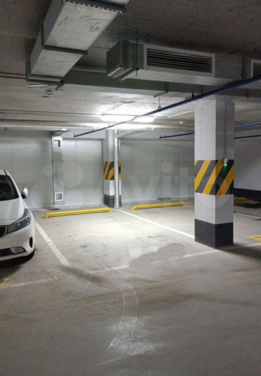 Машиноместо, 16 м²