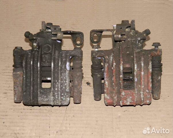 Суппорт задний левый и правый VW Golf 4